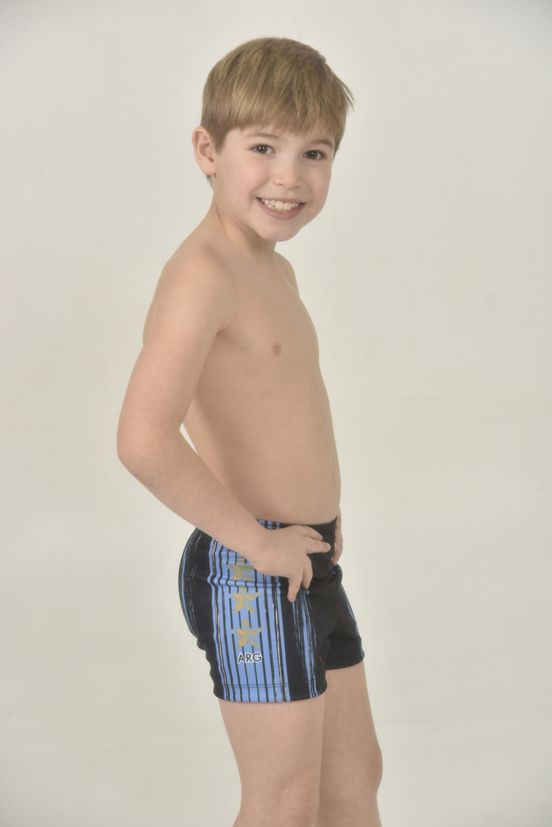 Buen Nado 1424 — Boys' Argentina Swim Shorts